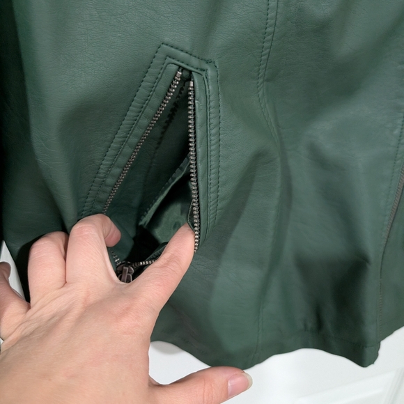 Style & Co Green Faux Leather Zip Pockets Moto Jacket in Size 2X - Picture 6 of 14